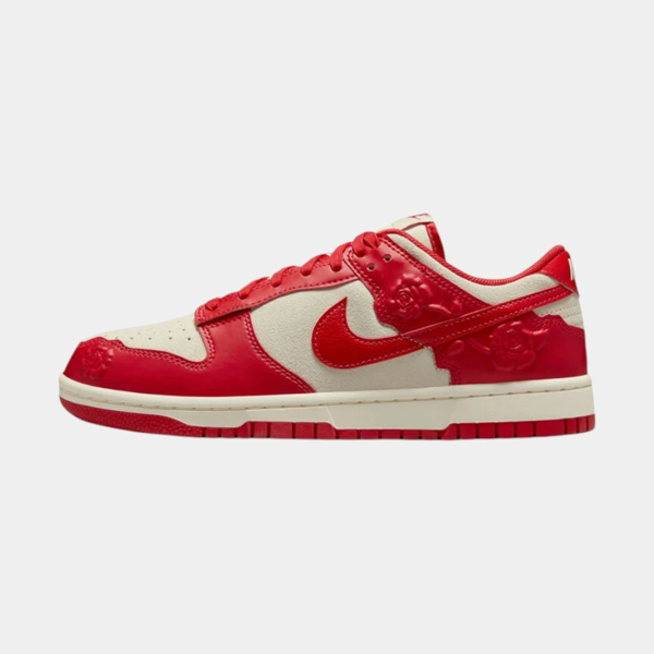 Picture of W NIKE DUNK LOW