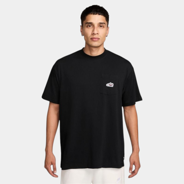 Изображение ФУТБОЛКА U NSW TEE M90 SNKR PTCH PKT 2