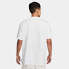 Изображение ФУТБОЛКА U NSW TEE M90 SNKR PTCH PKT 2