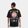 Изображение ФУТБОЛКА U NSW TEE M90 OC BRANDRIF LBR